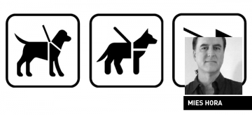 Service Animal—Pet Relief Airport Sign Service Animal—Pet Relief Airport Sign
